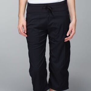 Lululemon Dance Studio Crops Size 4 Black Cinch-able Hem Unlined